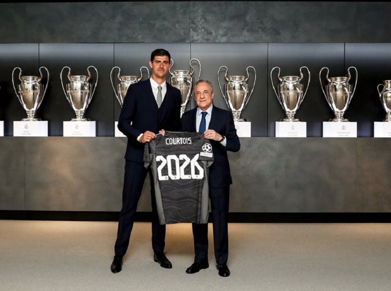 Thibaut Courtois Perpanjang Kontark Baru Bersama Madrid Selama 5 Tahun