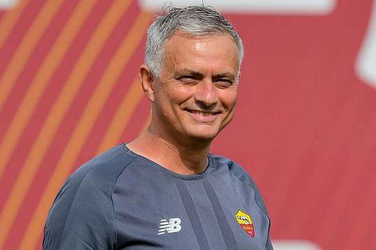 Mourinho Latih As Roma Penuh Tantangan Berita Liga Itali - Jose Mourinho menyebut tugasnya di AS Roma mempunyai tantangan yang berbeda