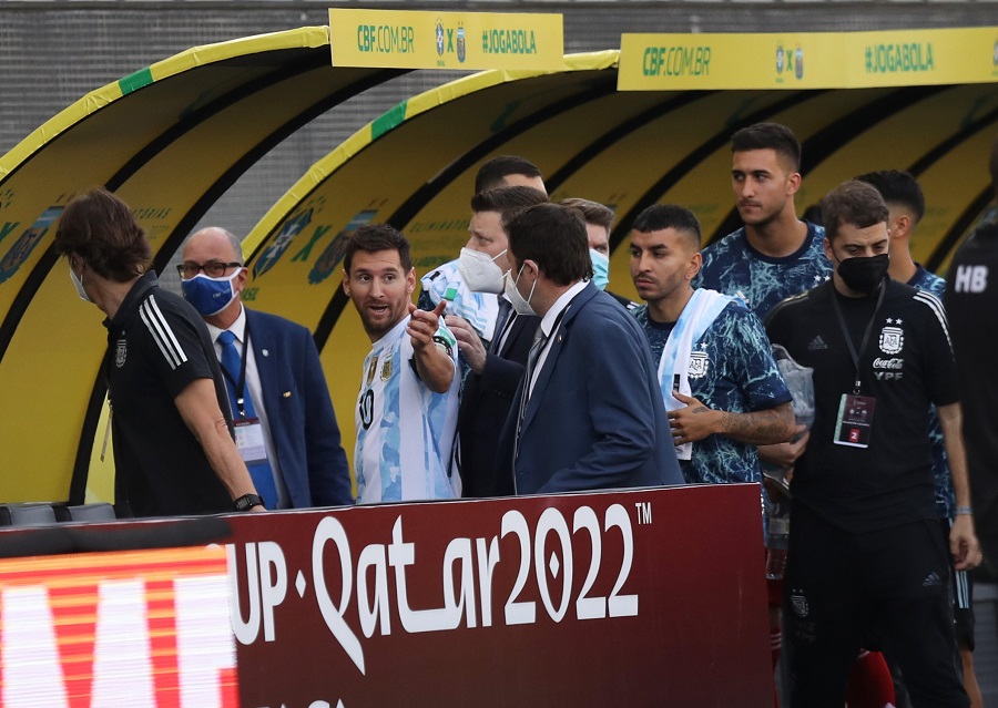Laga Argentina Lawan Brasil Dihentikan Di Tengah Jalan Karena Aturan Prokes Berita Bola