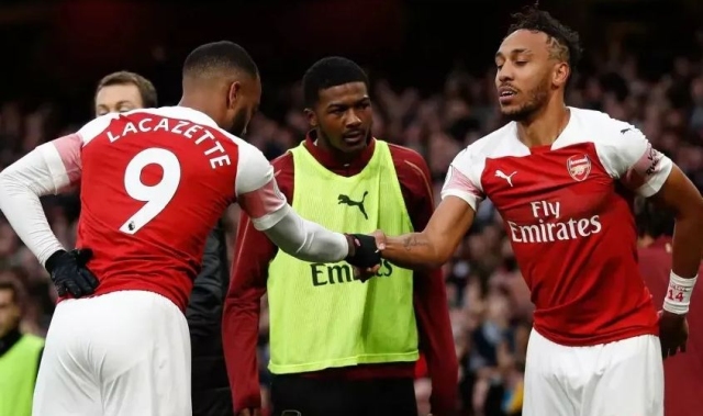 Aubameyang Dan Lacazette Siap Turun Jelang Piala Liga Inggris Berita Liga Inggris