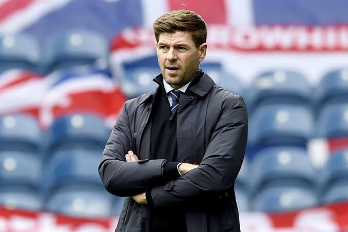 Steven Gerrard Masuk Kandidat Calon Pelatih Aston Villa